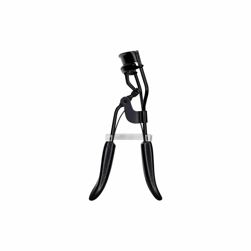 Padded Eyelash CurlerPadded Eyelash CurlerDescription Get the bombshell lashes you deserve with our Eyelash Curler featuring padded handles. The curler has padded handles and a silicone pad to apply the perf[Bal]