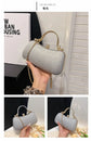 Evening party bags: This year, there is a trend for sophisticated and feminine women&