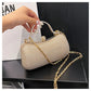 Evening party bags: This year, there is a trend for sophisticated and feminine women&
