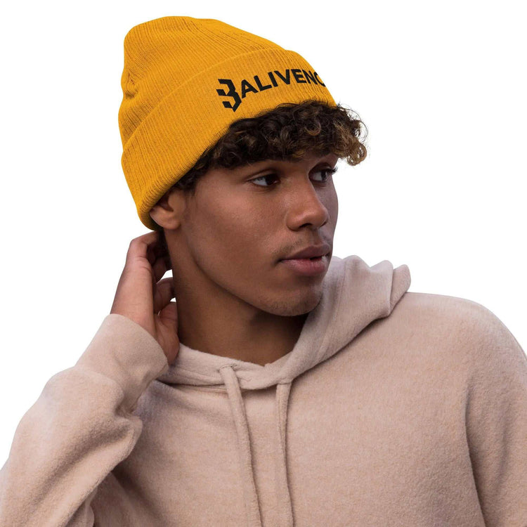 Baliveno RibbedBaliveno Ribbed knit beanieMake a statement and set your own trends with the Baliveno Ribbed Knit Beanie – your go-to accessory for all seasons, not just the cold weather.
Crafted from a blend[Bal]
