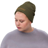 Baliveno RibbedBaliveno Ribbed knit beanieMake a statement and set your own trends with the Baliveno Ribbed Knit Beanie – your go-to accessory for all seasons, not just the cold weather.
Crafted from a blend[Bal]