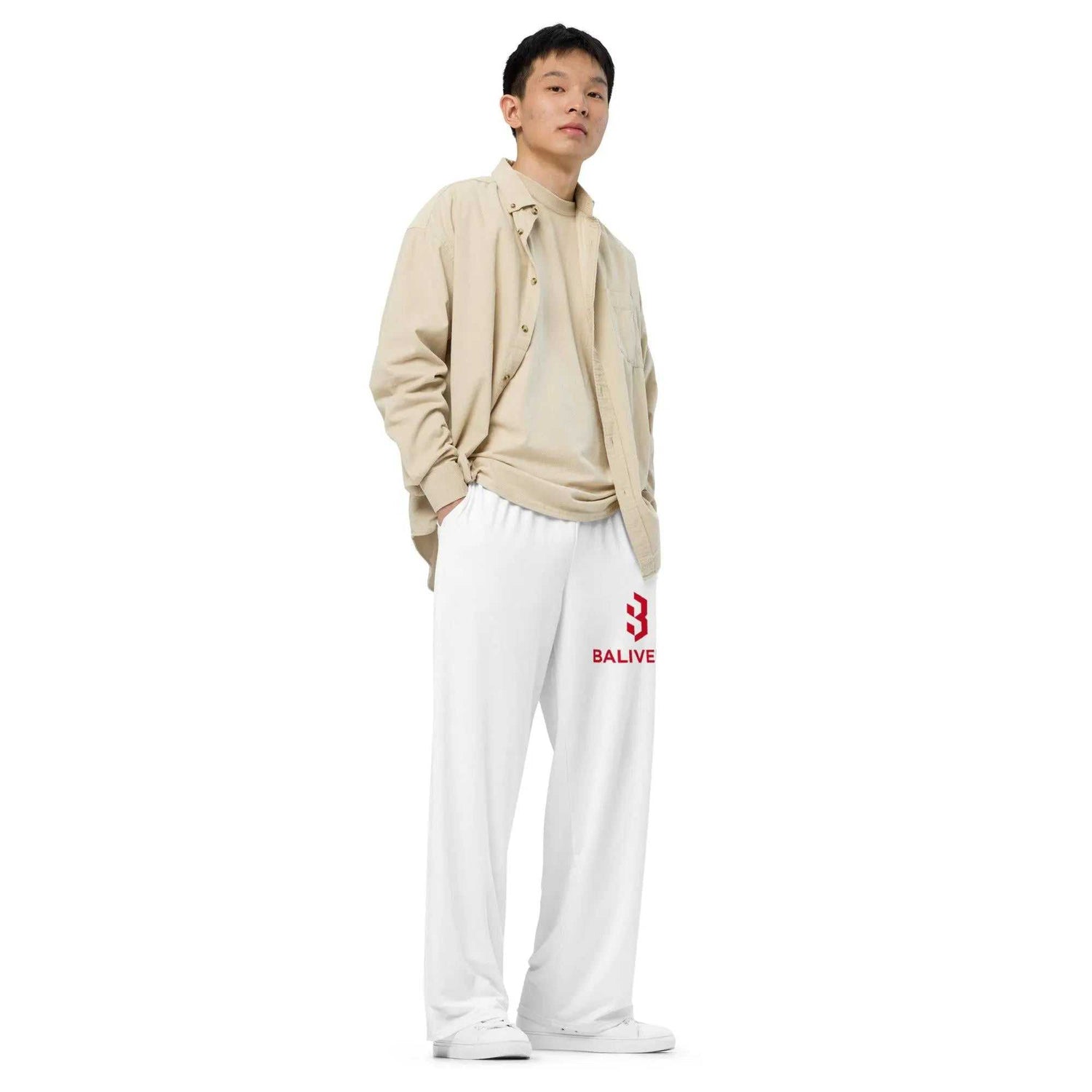 All-over printAll-over print wide-leg pantsUpgrade your loungewear with the trendy All-Over Print Wide-Leg Pants. These stylish knit pants combine the relaxed feel of sweatpants with a fashionable all-over pr[Bal]