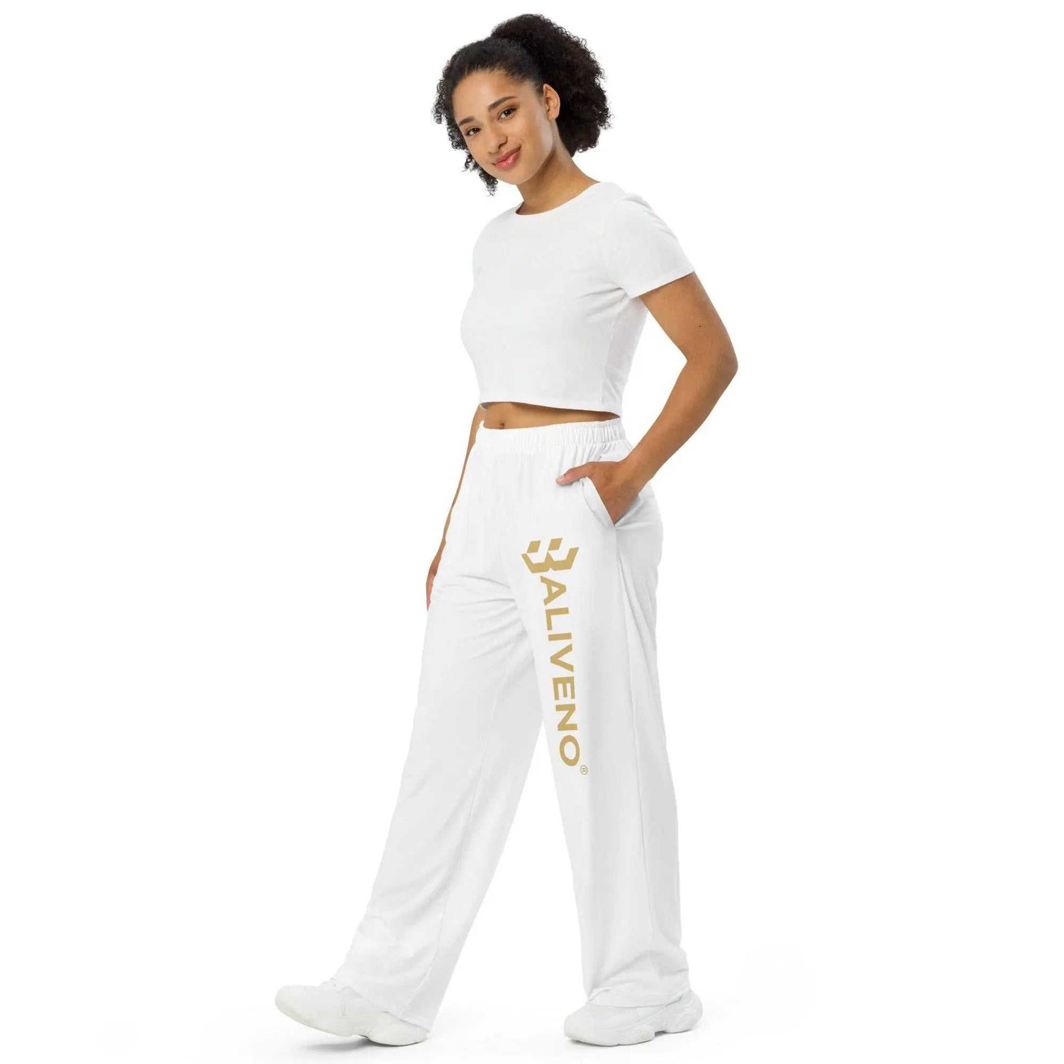 All-over printAll-over print wide-leg pantsUpgrade your loungewear with the trendy All-Over Print Wide-Leg Pants. These stylish knit pants combine the relaxed feel of sweatpants with a fashionable all-over pr[Bal]