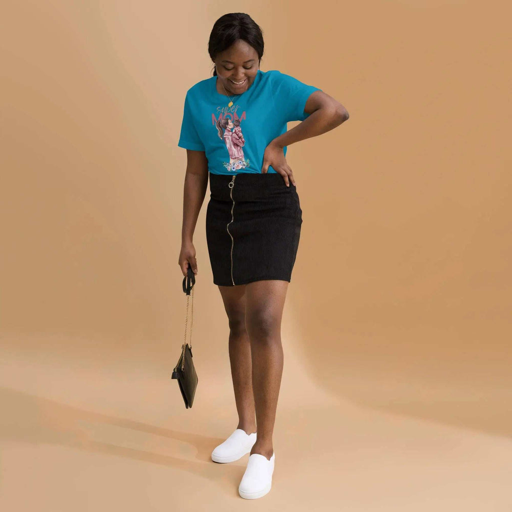 Super Mom T-shirtSuper Mom T-shirtElevate your everyday wardrobe with our Super Mom T-shirt – a garment that exceeds every expectation. Experience the ultimate combination of softness, lightweight co[Bal]