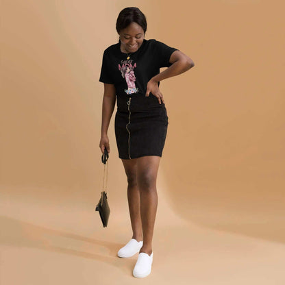 Super Mom T-shirtSuper Mom T-shirtElevate your everyday wardrobe with our Super Mom T-shirt – a garment that exceeds every expectation. Experience the ultimate combination of softness, lightweight co[Bal]
