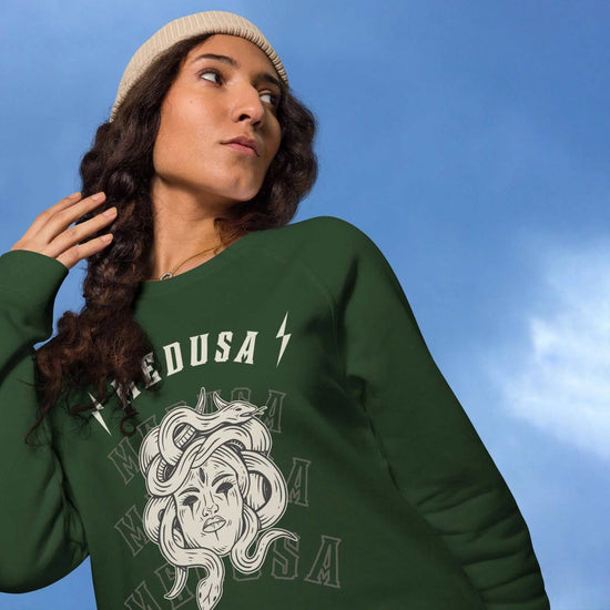 Medusa RaglanMedusa Raglan SweatshirtAchieve both comfort and style effortlessly with our Medusa Raglan Sweatshirt. Designed to be your go-to choice for feeling cozy and looking fashionable, this unisex[Bal]