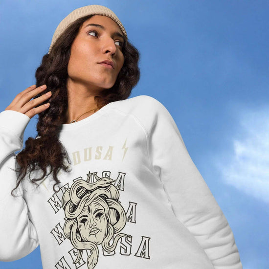 Medusa RaglanMedusa Raglan SweatshirtAchieve both comfort and style effortlessly with our Medusa Raglan Sweatshirt. Designed to be your go-to choice for feeling cozy and looking fashionable, this unisex[Bal]