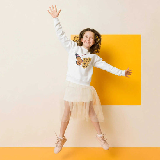 Secret Of ButterflySecret Of Butterfly SweatshirtIntroducing our "Secret Of Butterfly" sweatshirt, designed to accompany your youth on every adventure. Crafted with soft fleece fabric, it provides both warmth and c[Bal]