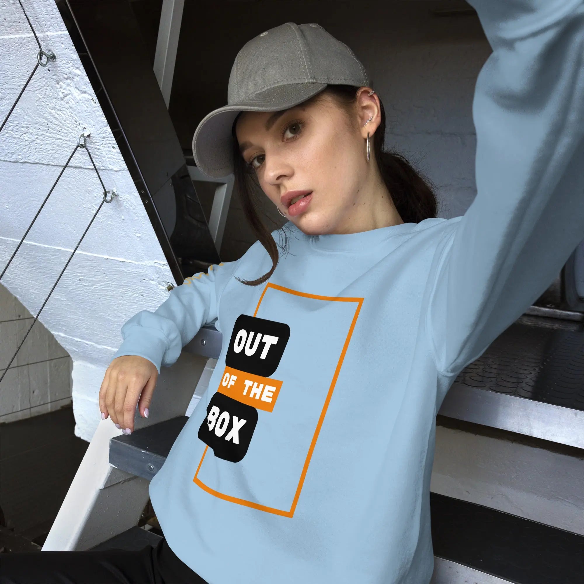 Out Of The Box Sweatshirt - BALIVENO