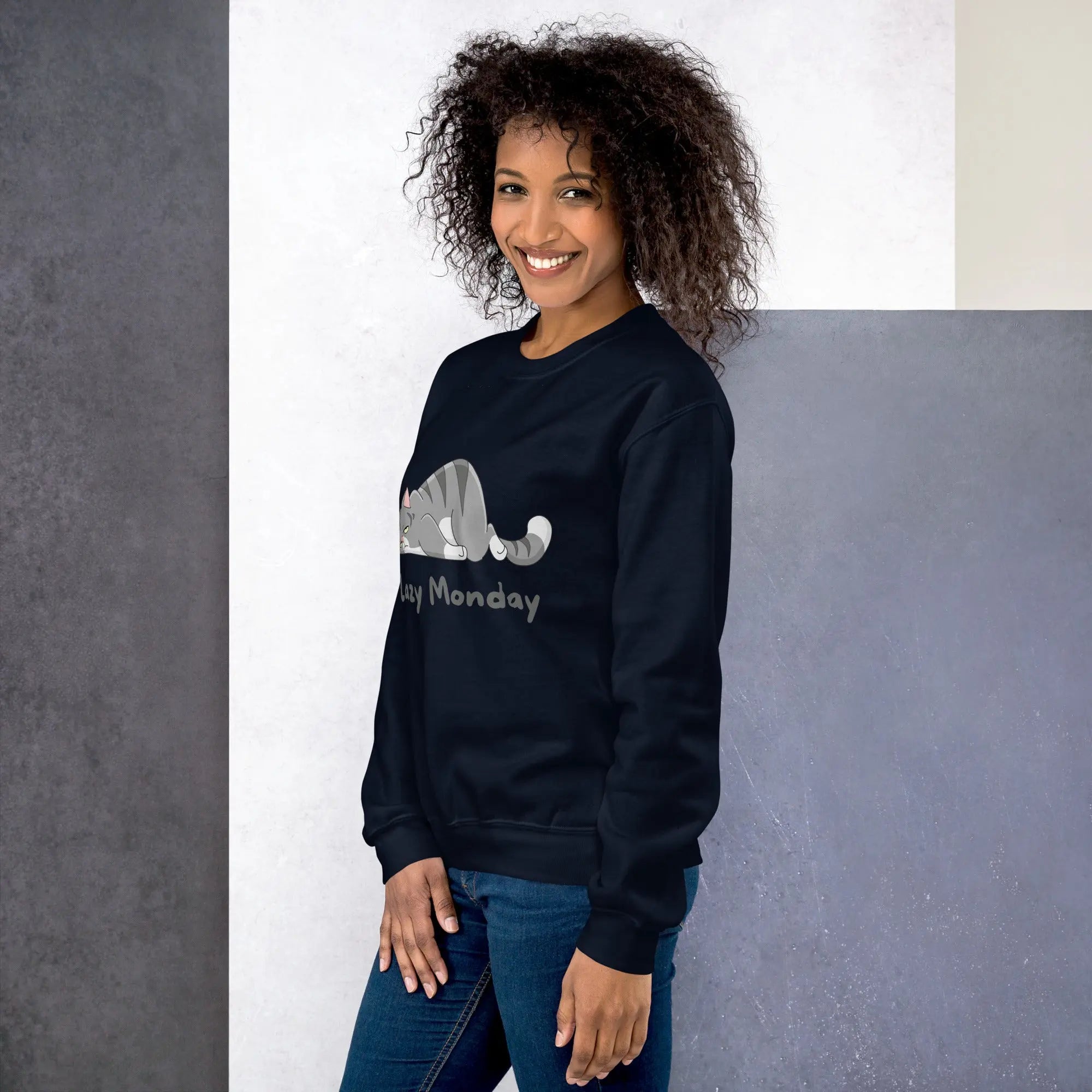 Lazy Monday Sweatshirt - BALIVENO