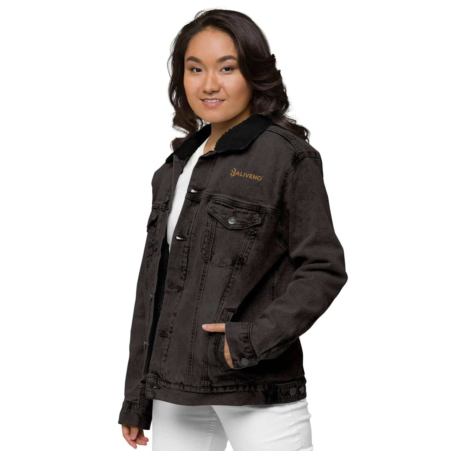 Baliveno denimBaliveno denim sherpa jacketStay cozy and sustainable in classic style with the Baliveno Sherpa Lined Denim Trucker Jacket. This heritage-inspired jean jacket features a soft recycled polyester[Bal]