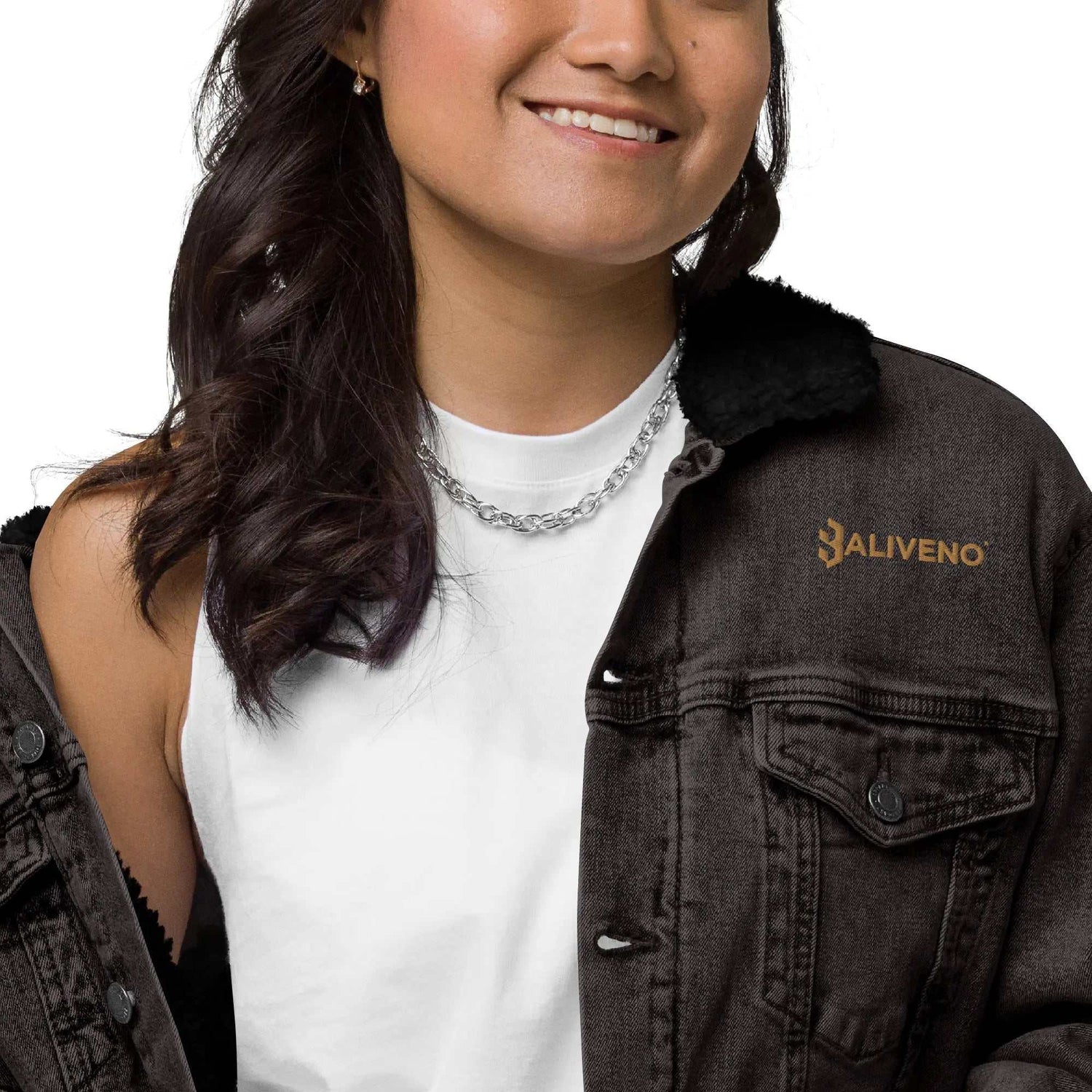 Baliveno denimBaliveno denim sherpa jacketStay cozy and sustainable in classic style with the Baliveno Sherpa Lined Denim Trucker Jacket. This heritage-inspired jean jacket features a soft recycled polyester[Bal]